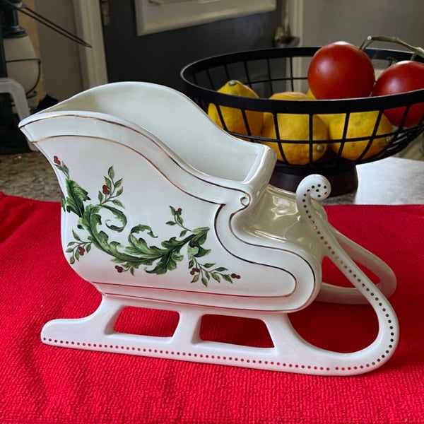 Vintage FTD Sleigh Planter