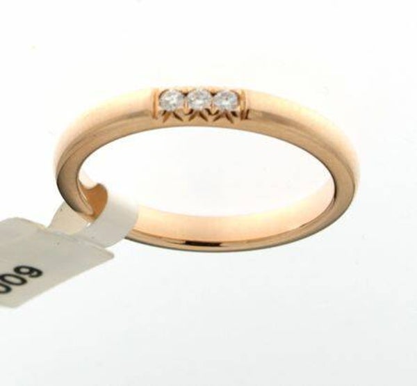 RV823 14 Karaats gouden rij-ring met briljant.