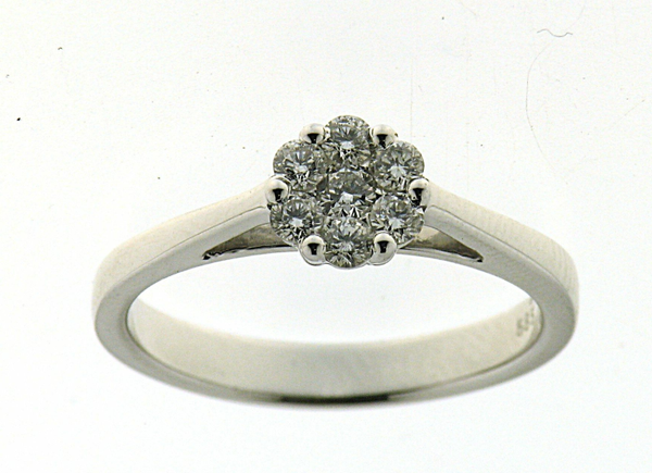 GTD121 * 14 Karaats gouden entourage-ring bezet met een briljant.