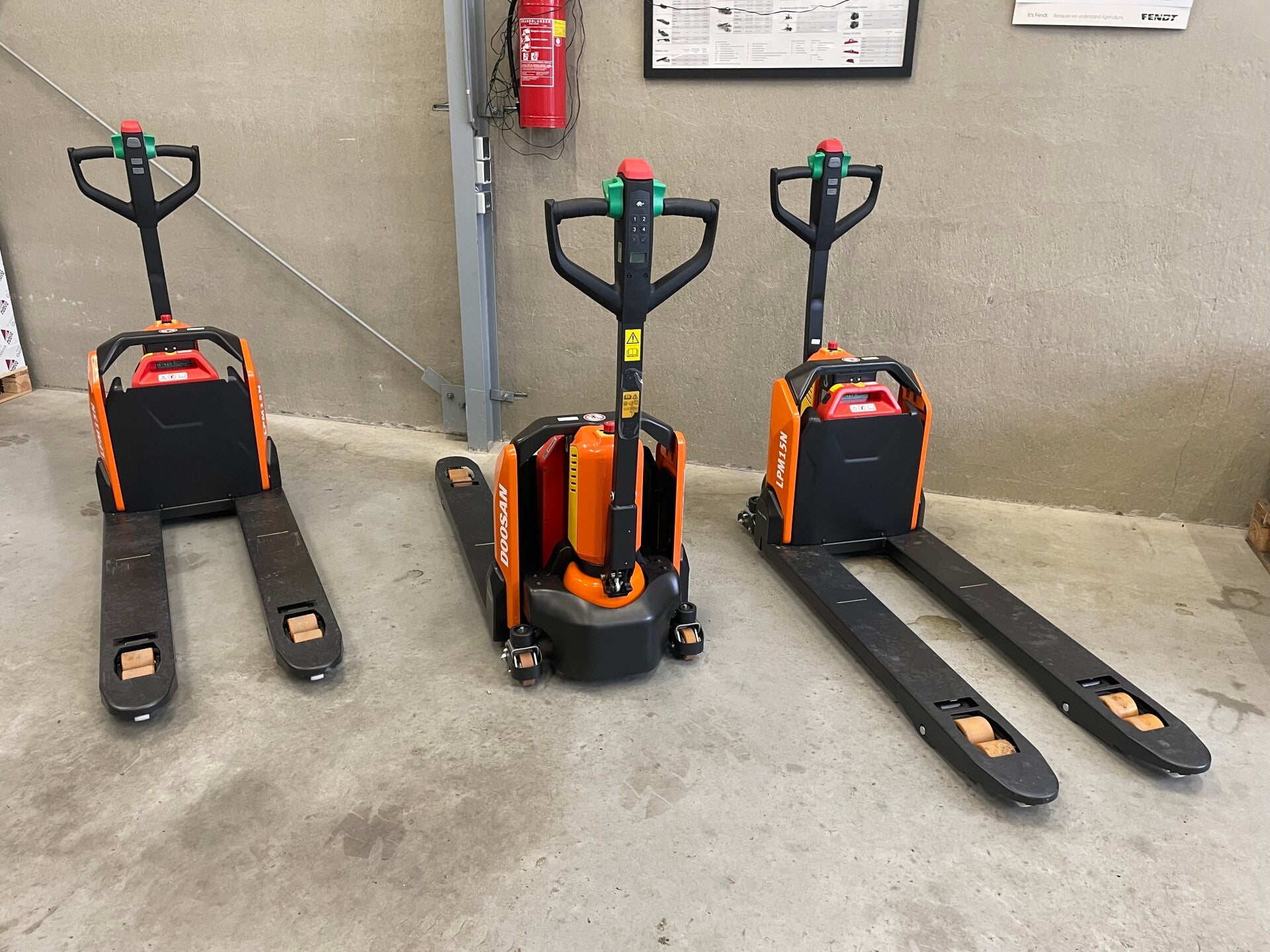 Doosan LPM15N-7 nieuwe elektrische palletwagen 1.500 kg
