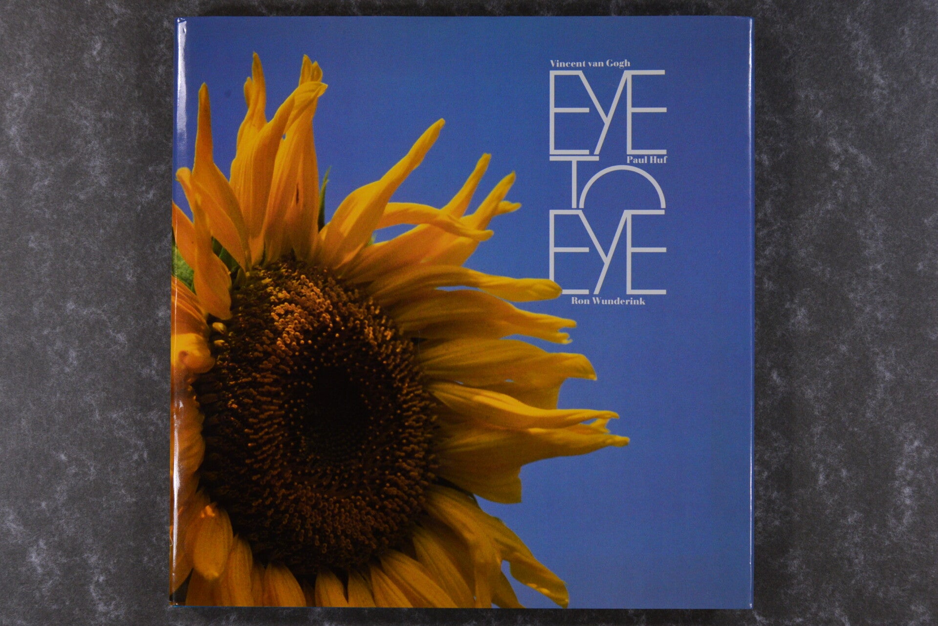 Huf, Paul  -  Eye to eye: Vincent van Gogh  (New in plastic!) (XL-book!)