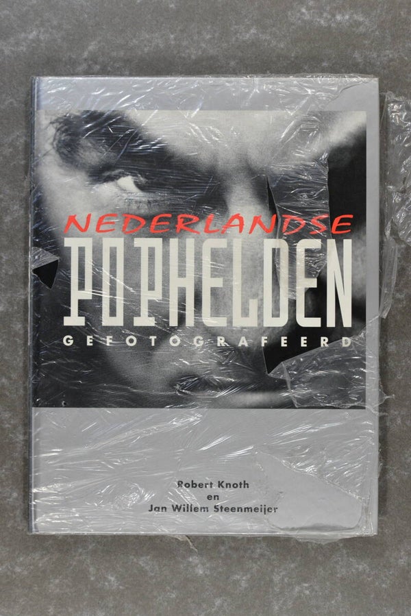 Knoth, Robert  -  Nederlandse pophelden gefotografeerd       (Original plastic!)   (Hard to find!)