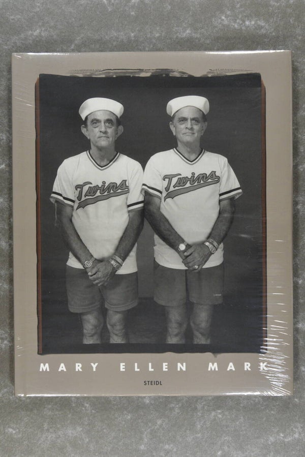 Mark, Mary Ellen  -  Twins: Fotografien und Interviews      (New in plastic!)