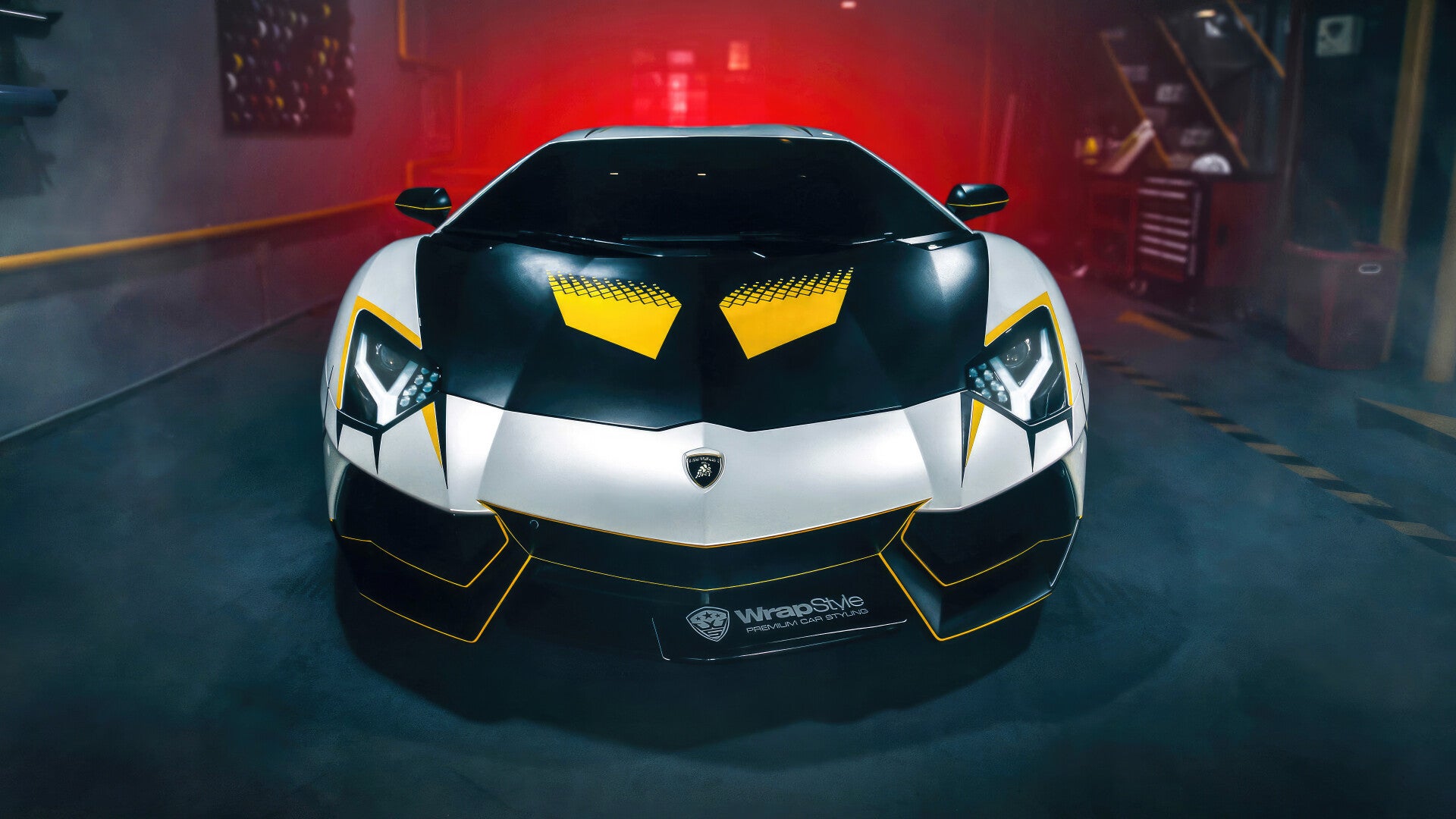 white-lamborghini-aventador-4k-qf-standard.jpg