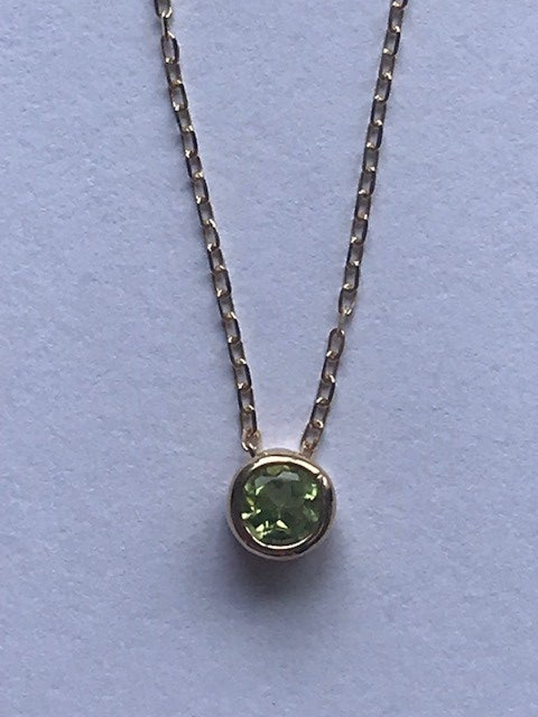 ZICG-36 GOUDEN KETTING MET PERIDOT