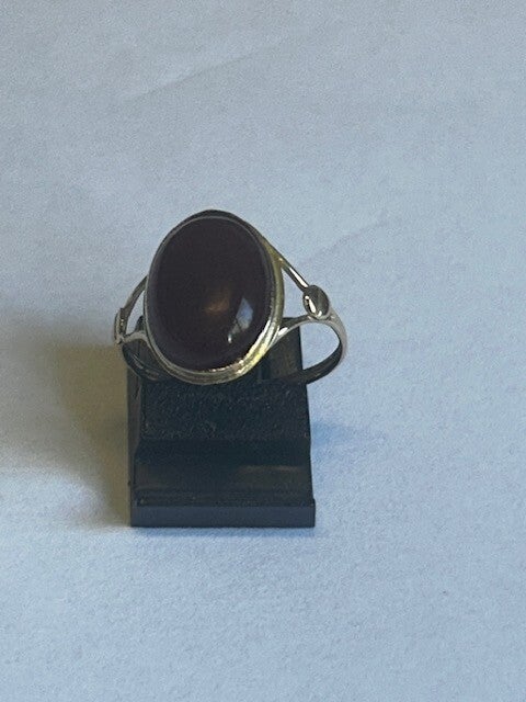 14 KARAAT GOUDEN RING MET CARNEOOL