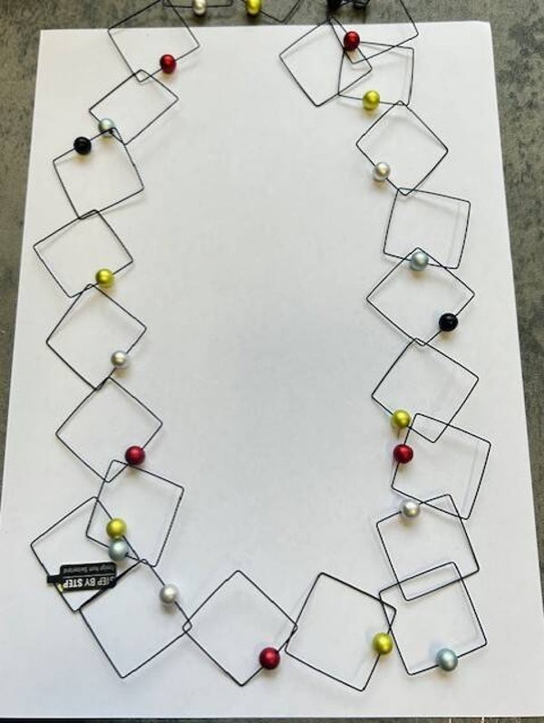 STEP BY STEP COLLIER 600653