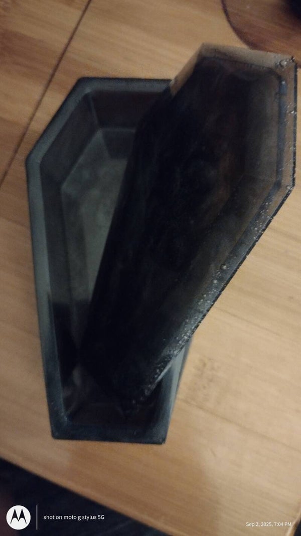 🖤 Coffin Resin Trinket Box – Black