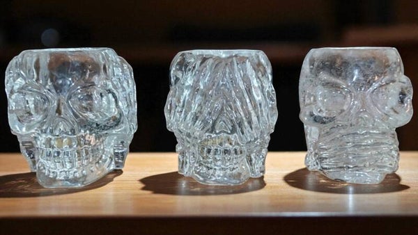 💀 Set of Three Skull Candle Holders – Hear No Evil, See No Evil, Say No Evil 🕯️
