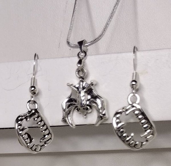 Vampire Bat & Vampire Fangs Halloween Jewelry Set 🦇🧛‍♂️🩸