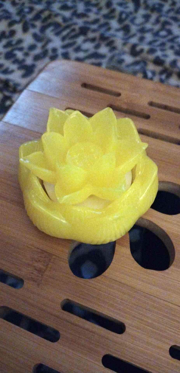 Lotus Candle