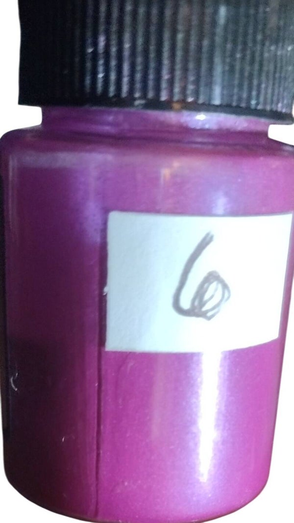 Magenta mica powder