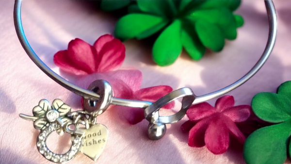 Stainless Steel St. Patrick’s Day Charm Bracelet – Good Wishes & Luck