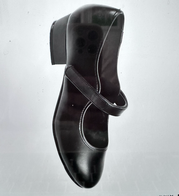 Velcro fasten tap shoes