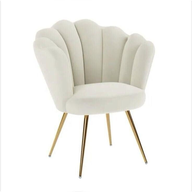 Silla moderna de terciopelo beige