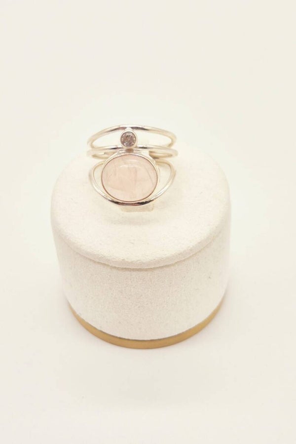 Anillo de cuarzo rosa