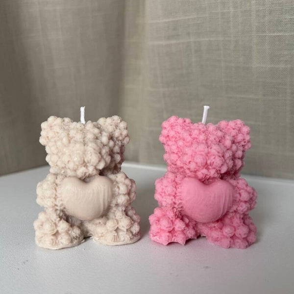 Kerze „Teddy“ handgegossen aus Rapswachs