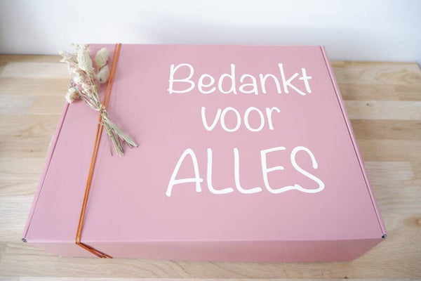 Gepersonaliseerde geschenkdoos (roze of zwart)