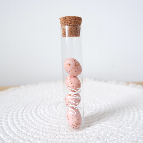 Proefbuisje met roze cookie choc's
