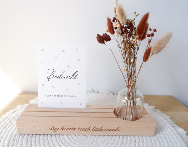 Houten fotohouder met vaas