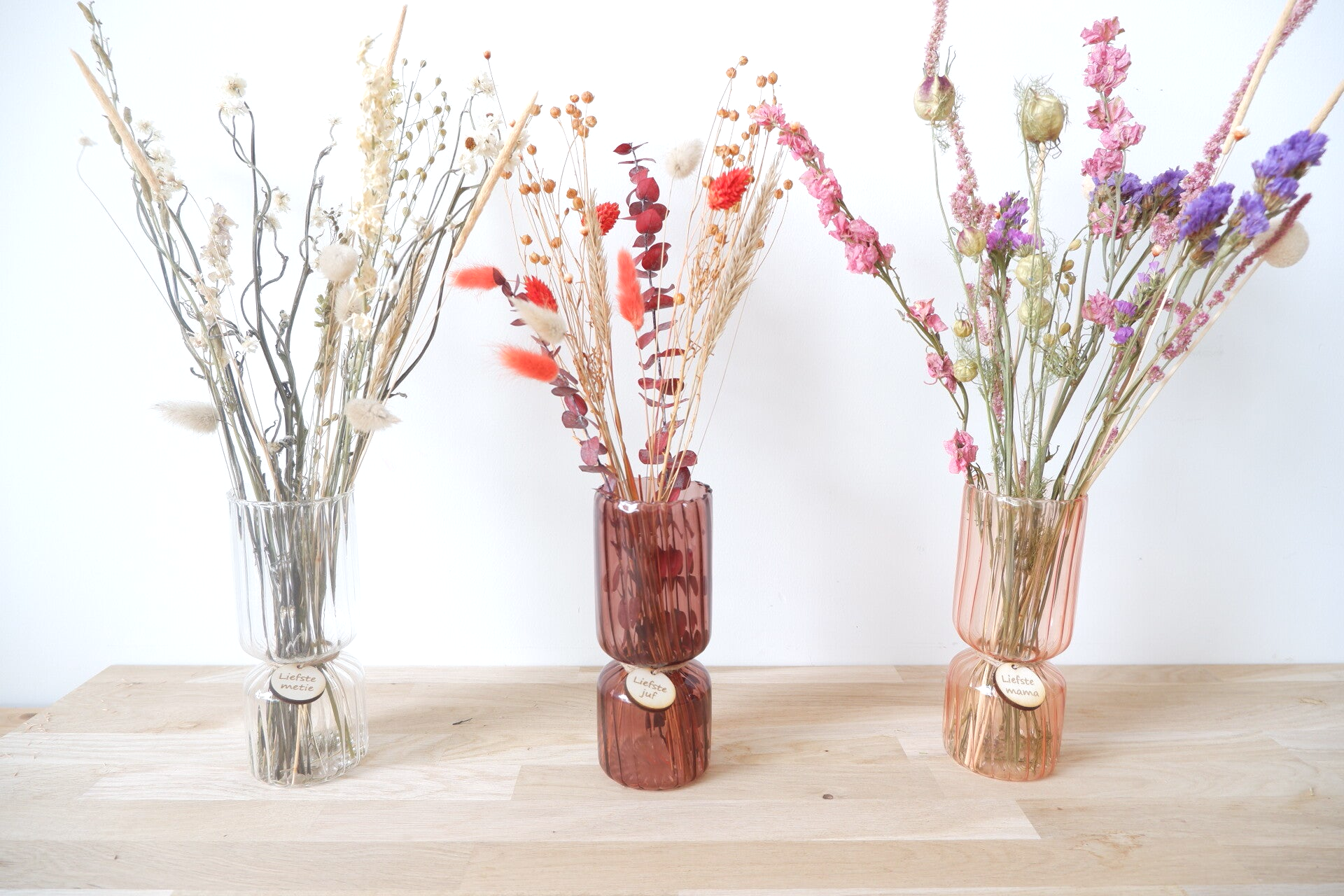 Vaasje geribbeld glas juf