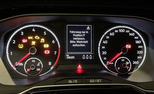 duitse storing in dash: fahrzeug nut in Position P verlassen