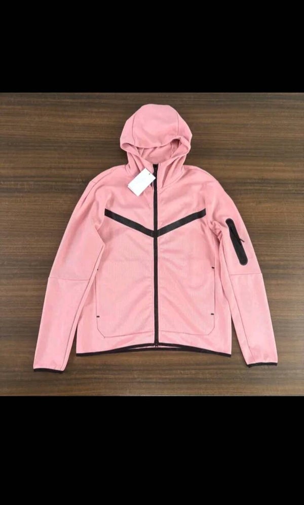 Outfit Nike Tech Fleece pour femme