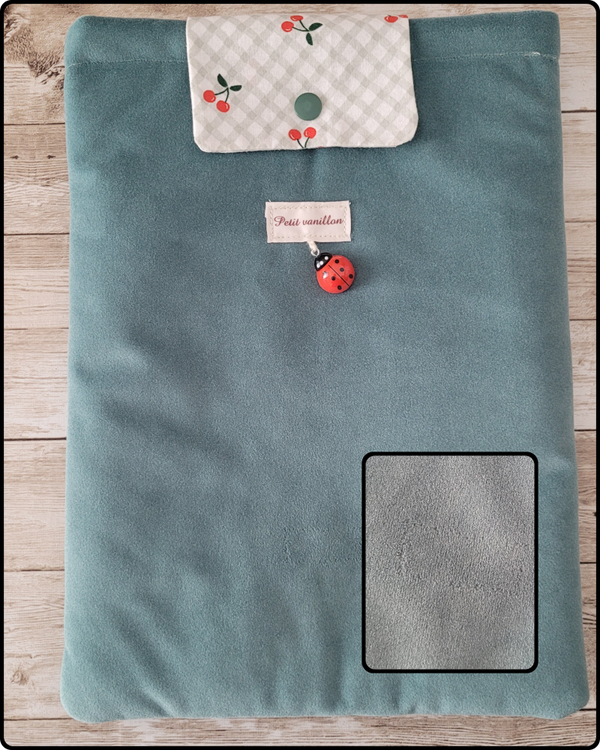 Pochette pour tablette et livre