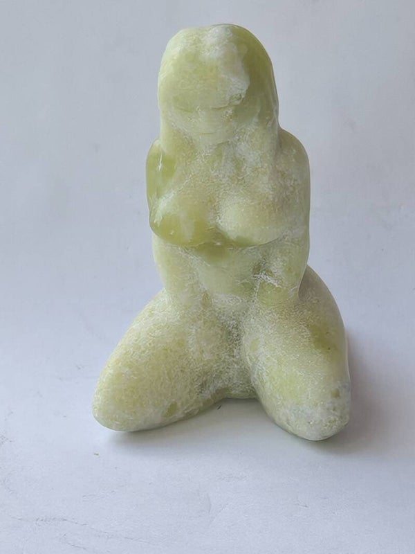 Green Jade kneeling woman