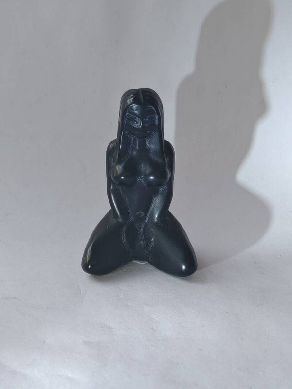 Black Obsidian kneeling woman