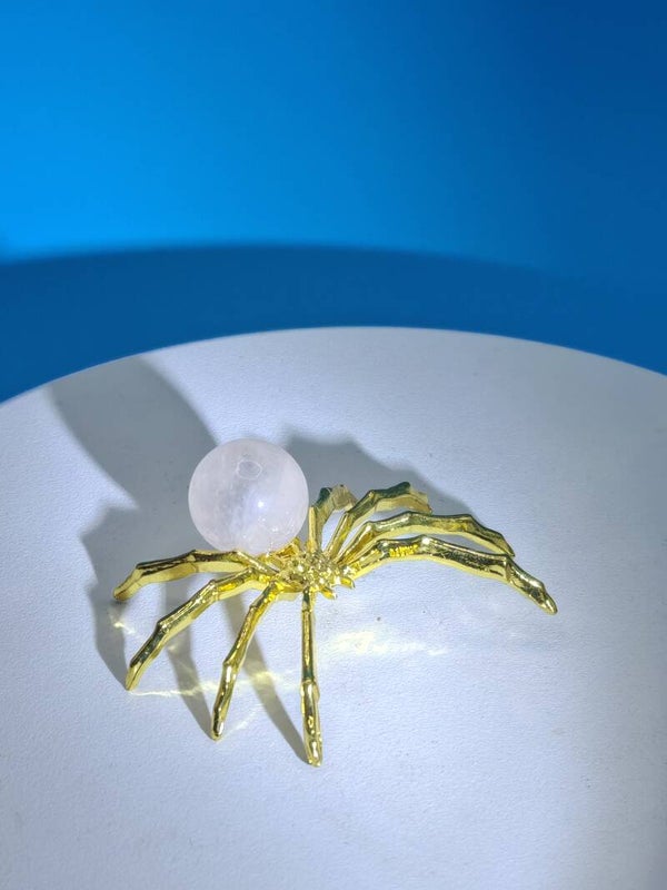 Snow Quartz gold coloured spider