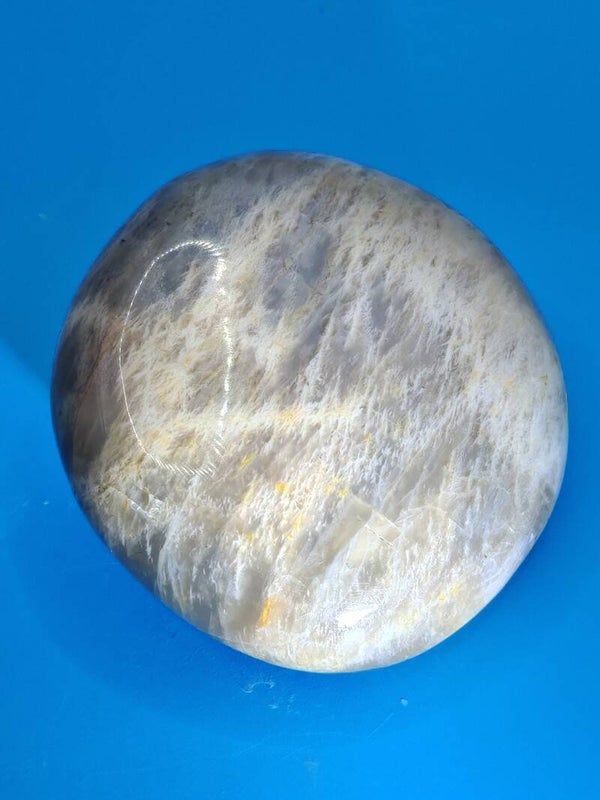 Moonstone Palm Stone