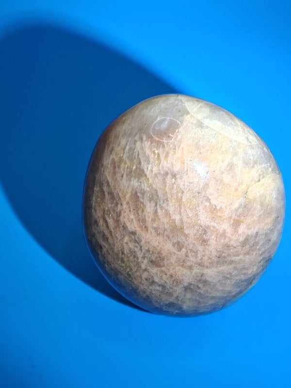 Gold Sunstone Palm Stone