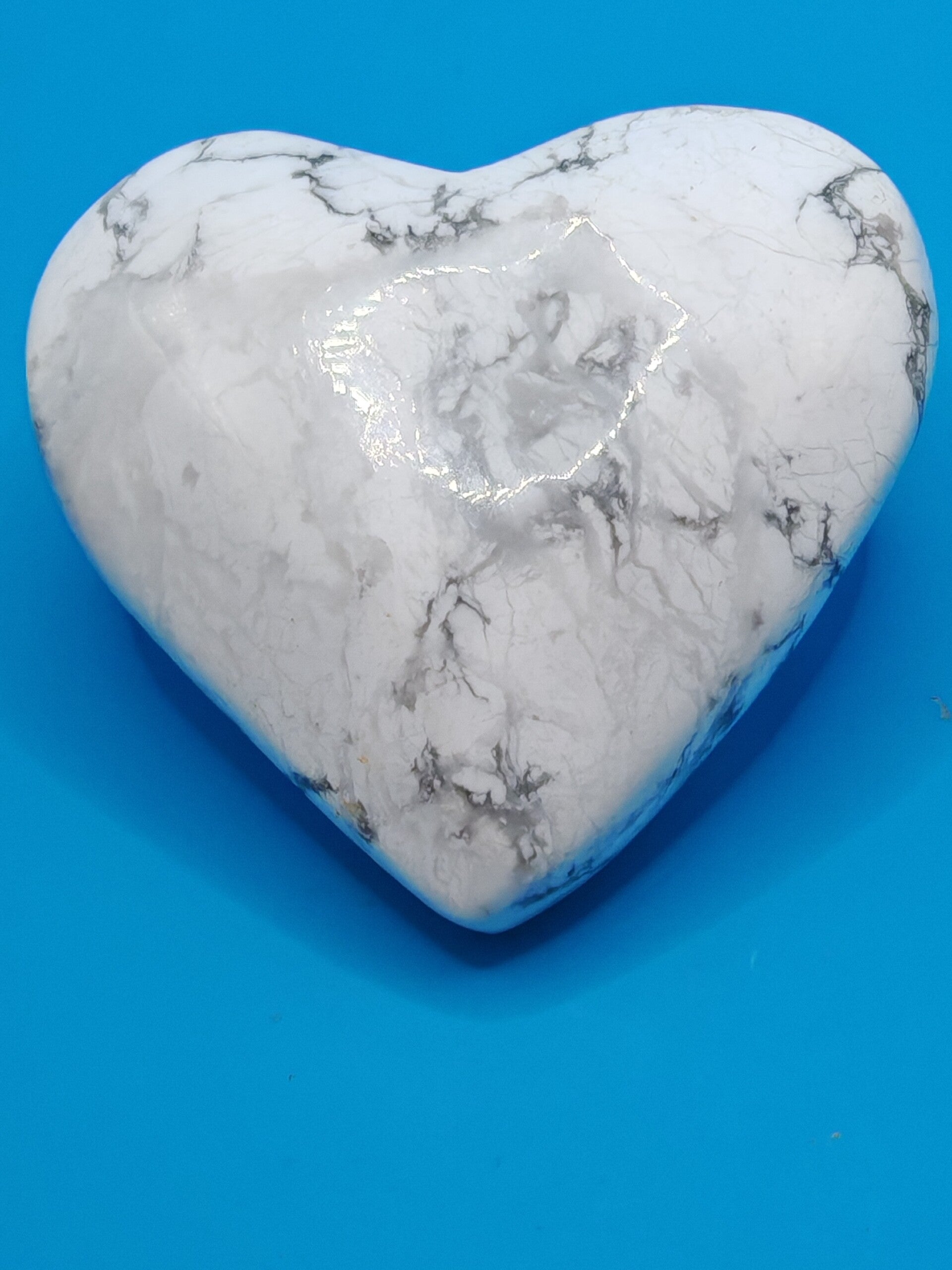Howlite Heart 1