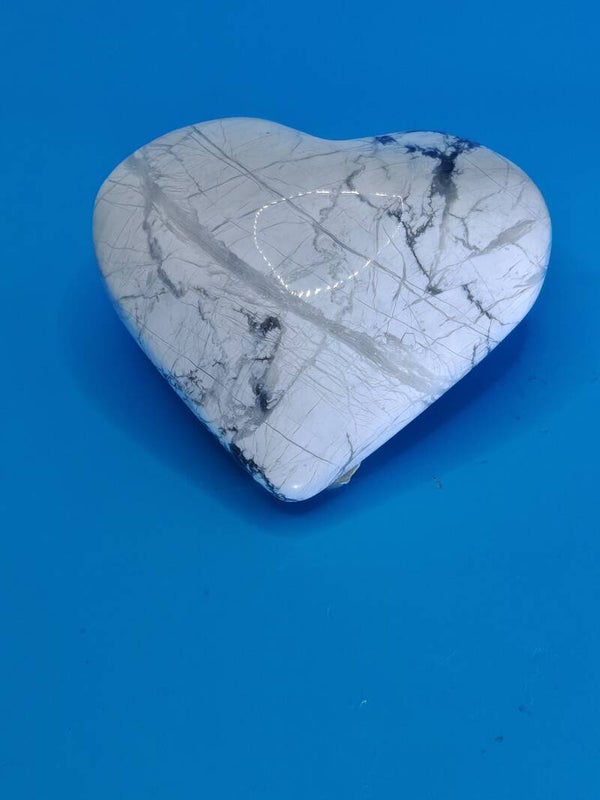 Howlite Heart 3