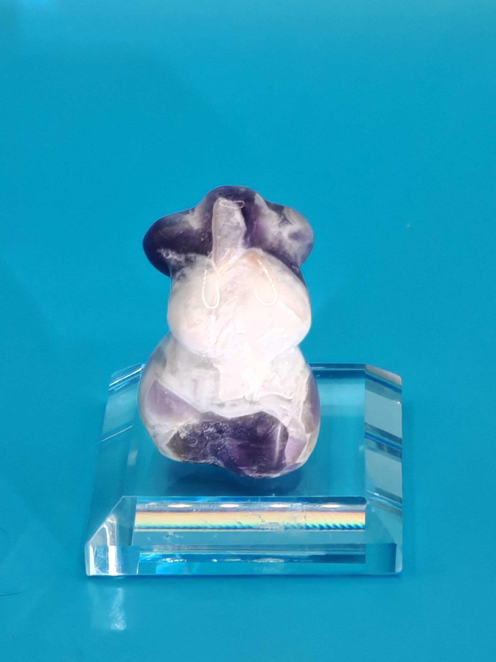 Dream Amethyst Female Figure 2