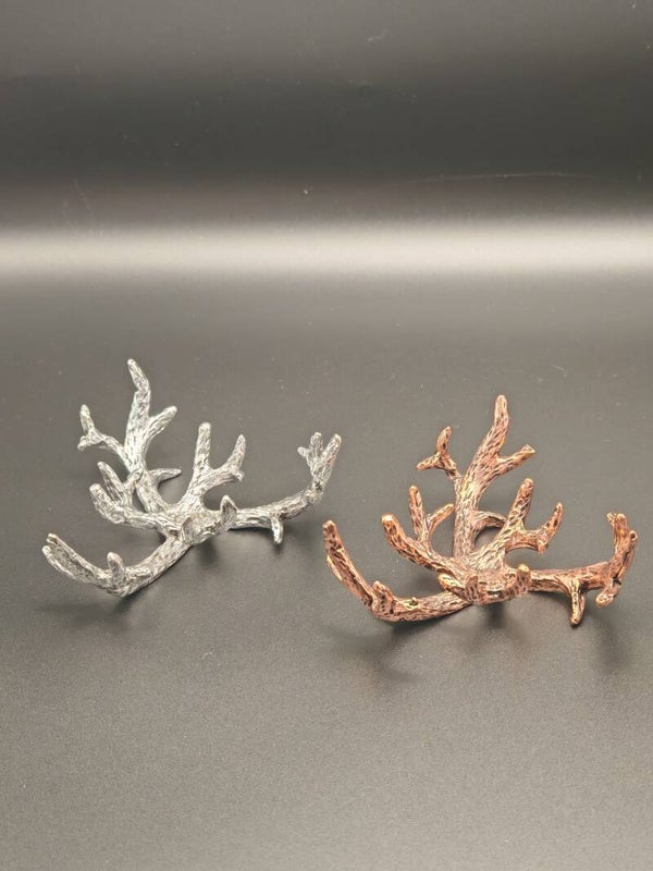 Deer horns sphere holder