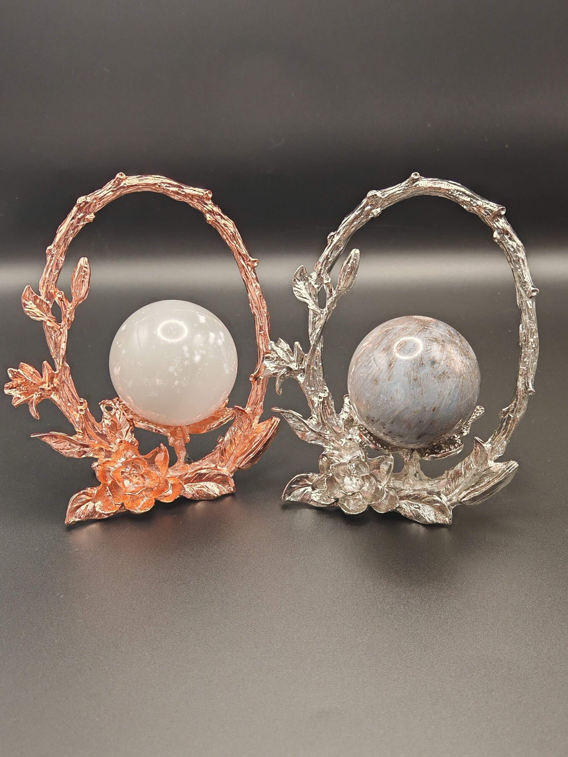 Butterfly wreath sphere holder