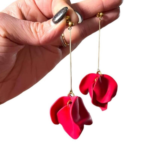 POPPY STATEMENT EARRINGS - RED