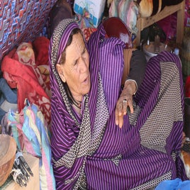 mauritanie-chinguetti-femme-couchee-standard.jpg