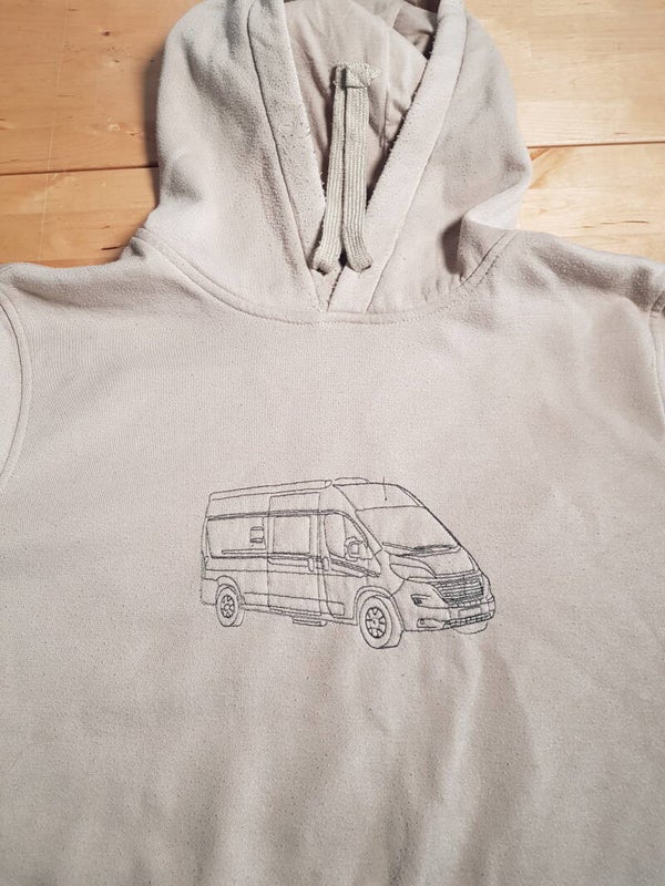 Hoodie bestickt