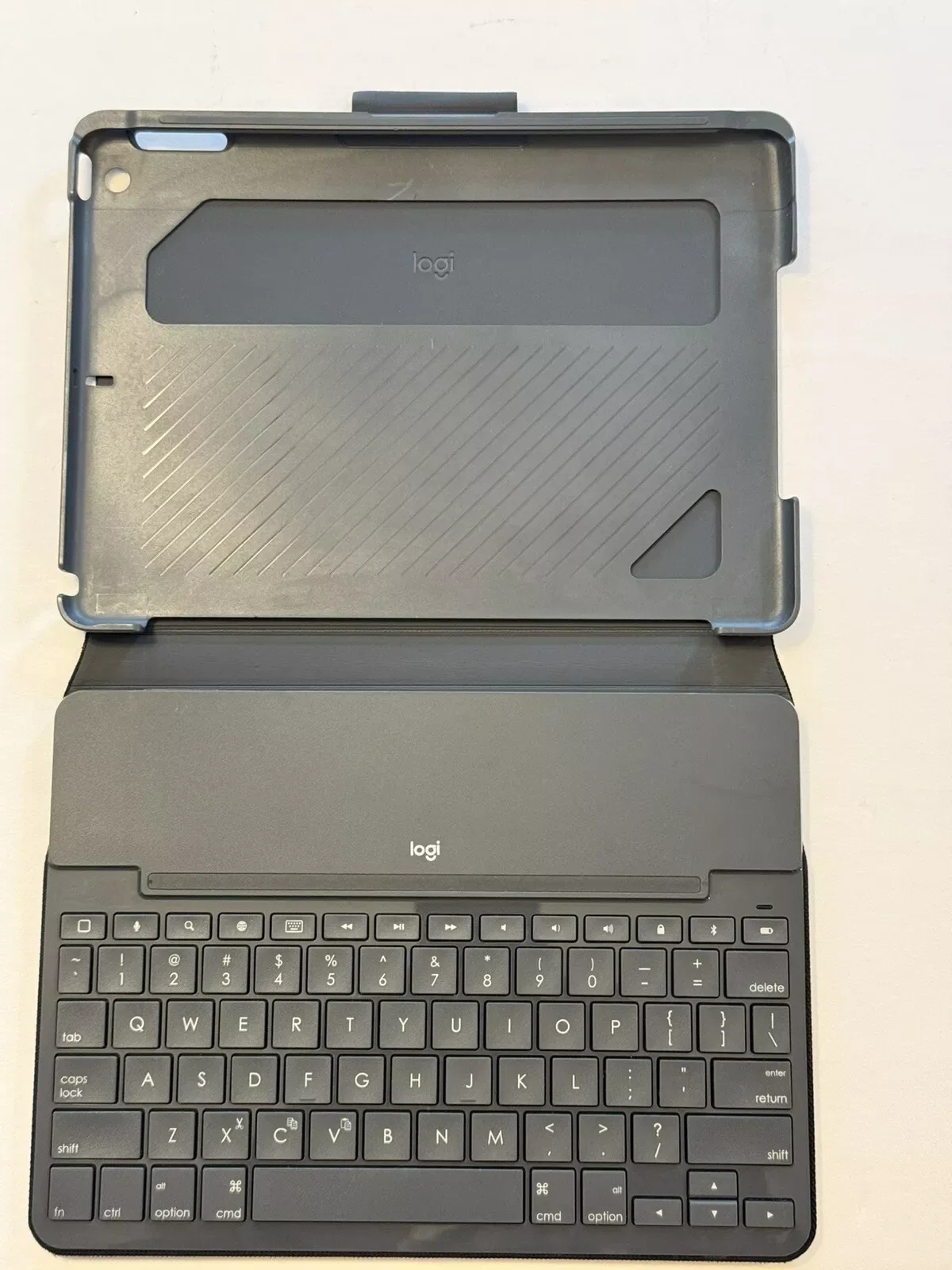 Logitech - Slim Keyboard Folio voor Apple iPad (5e & 6e generatie) - Zwart (Y-R0051)
