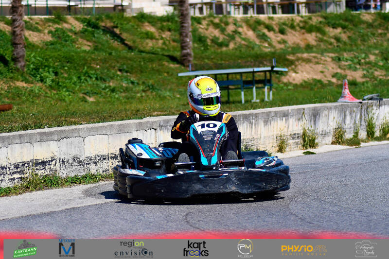 kart-freaks-424-standard.jpg