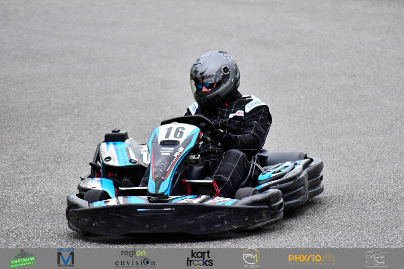 kartfreaks-186-standard-j03pva.jpg