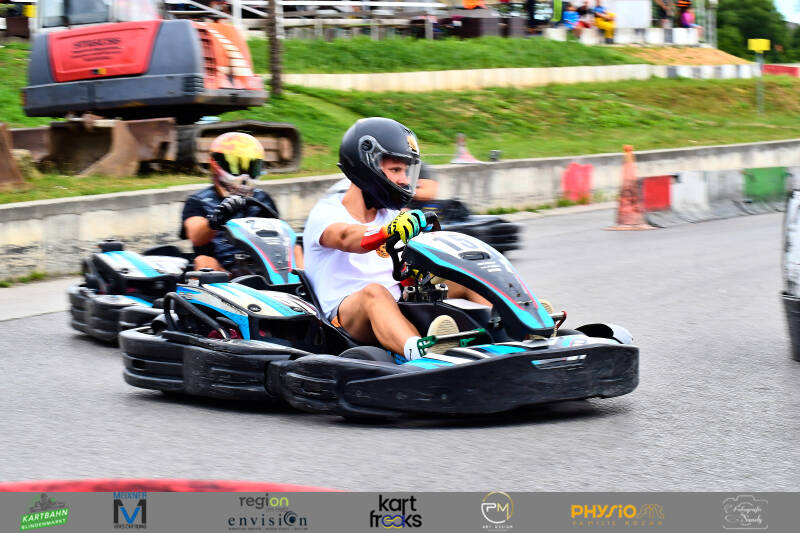 kartfreaks-28-standard-x0k2y6.jpg