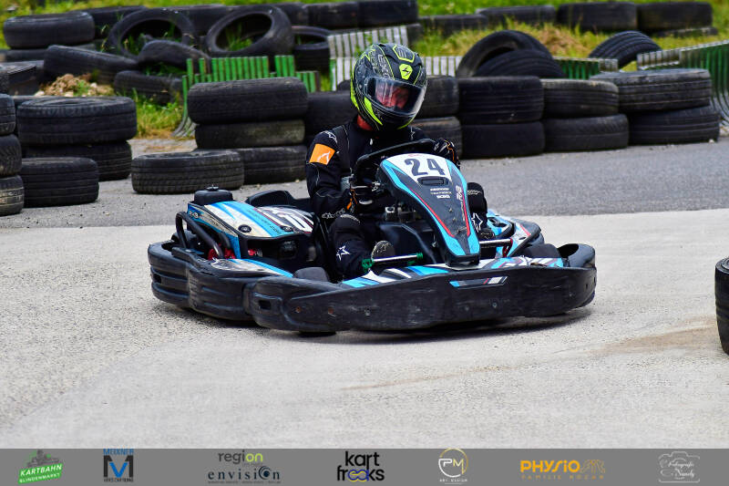 kartfreaks-348-standard-l6idvq.jpg