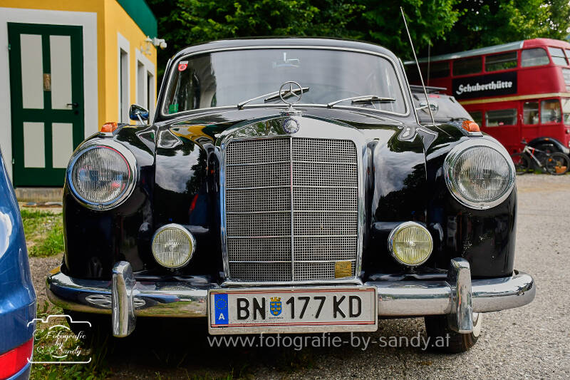oldies-77-standard.jpg