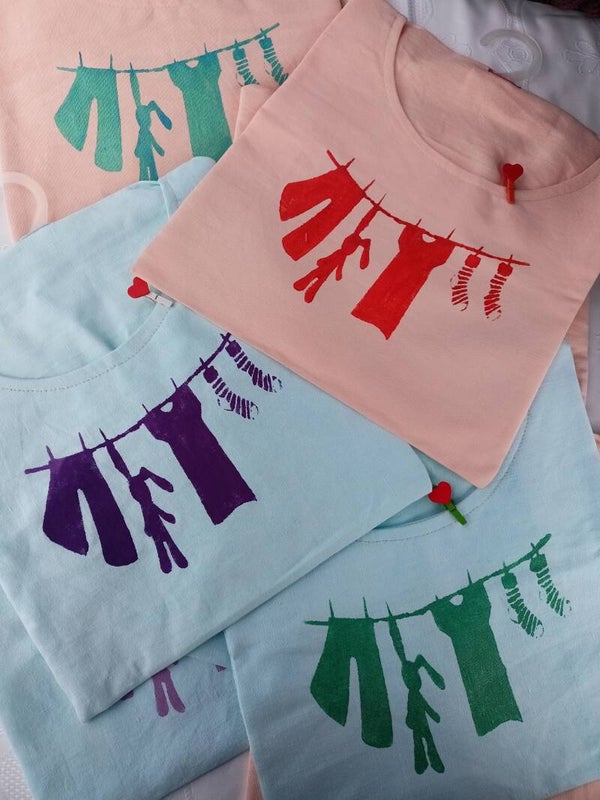 T-shirt à pinces à linge