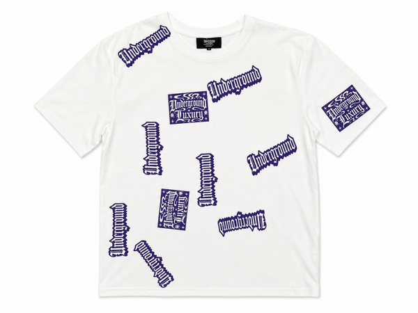 SCATTERED OLD ENGLISH TEE