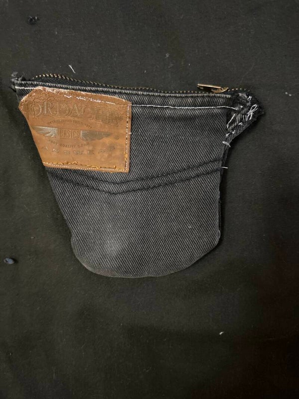 Queen holder with denim patch